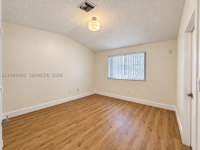Building Photo - 8745 SW 152nd Ave