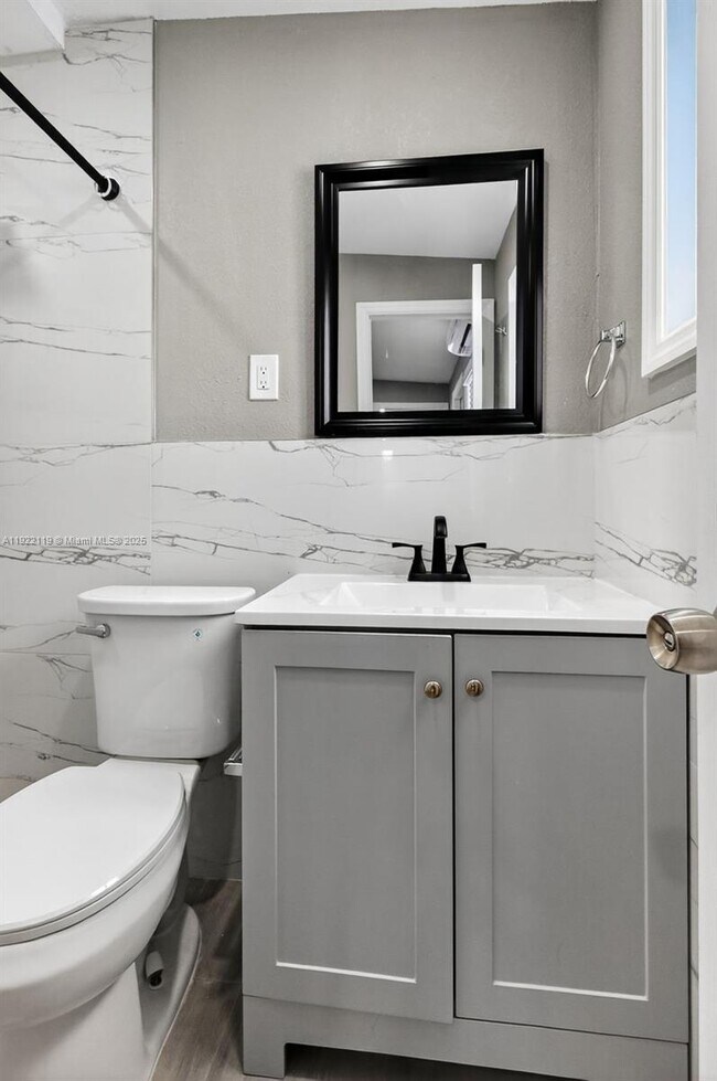 Building Photo - 1510 NW 176th Terrace