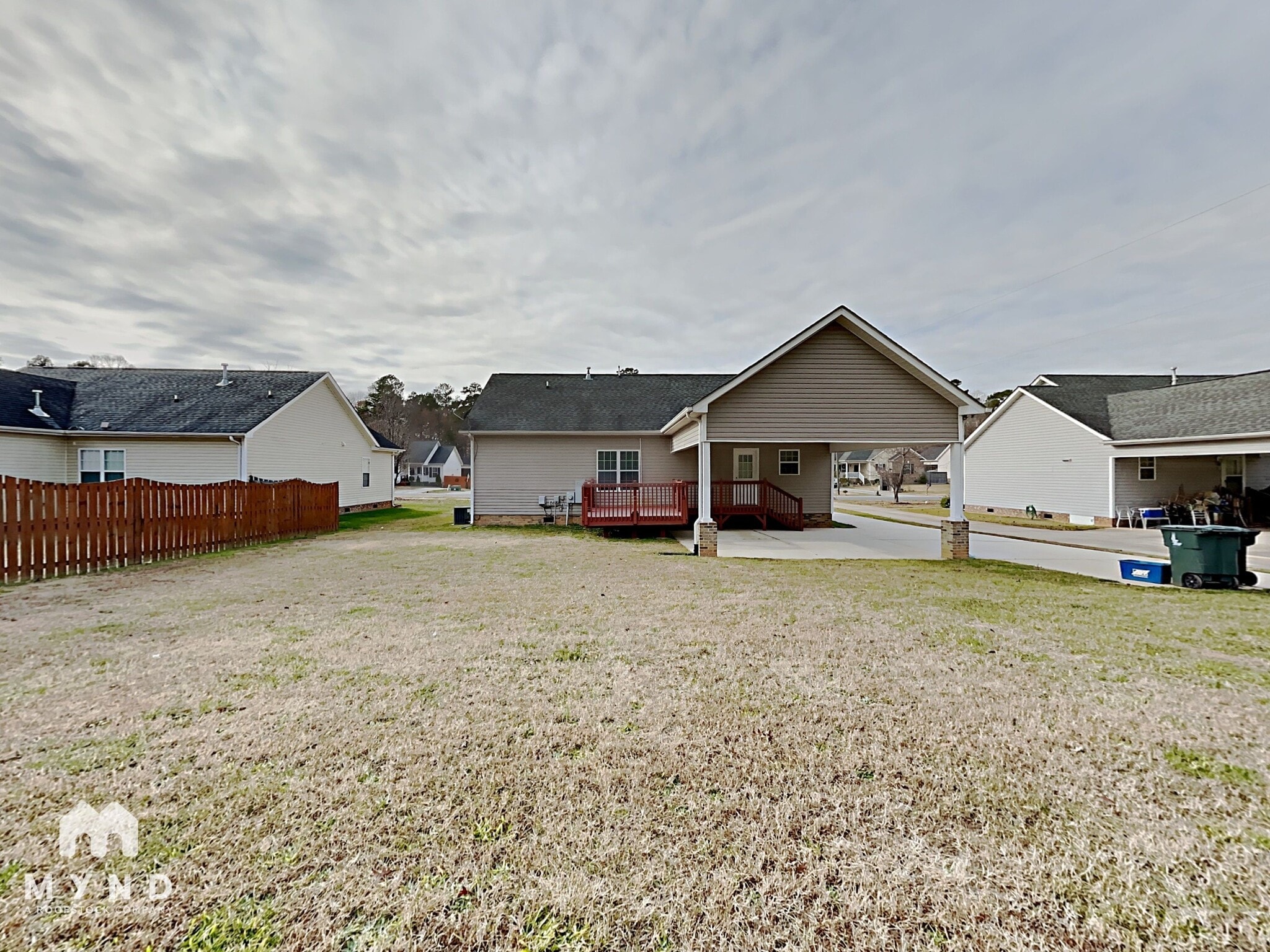 Building Photo - 345 E Village Dr