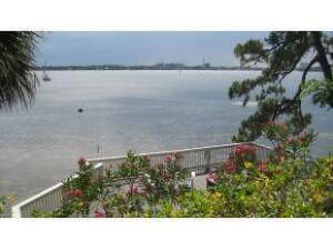 Building Photo - 225 S Tropical Trail