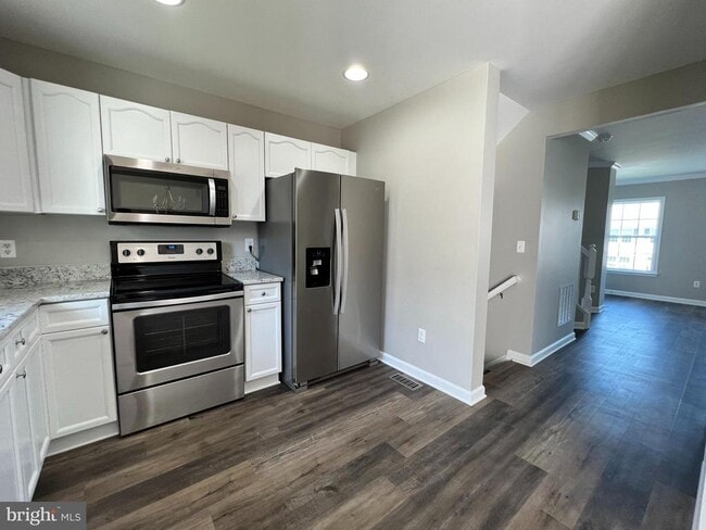 Building Photo - 17 Snead Drive.