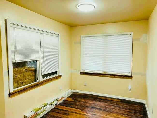 Building Photo - 16169 Kentucky St