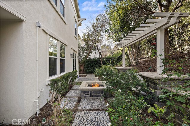 Building Photo - 5 Citrus Ln