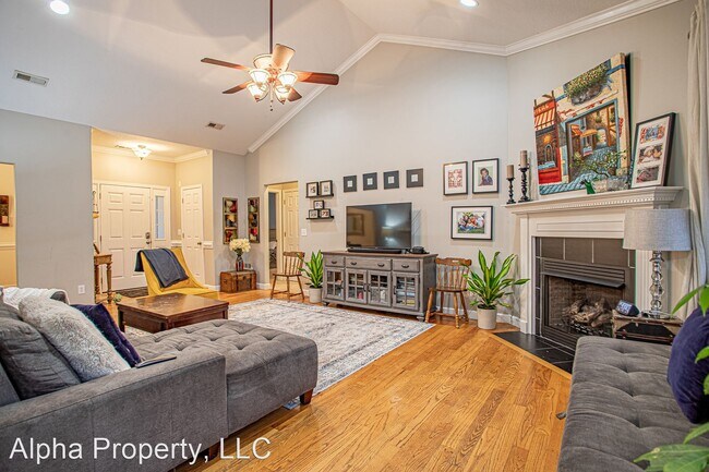Building Photo - 4 br, 2 bath House - 228 Josh Ct