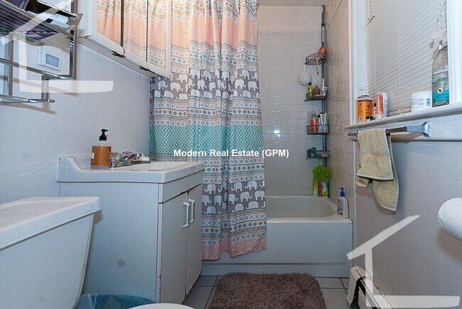 Building Photo - Check out this 2 bed 1 bath in Brighton...