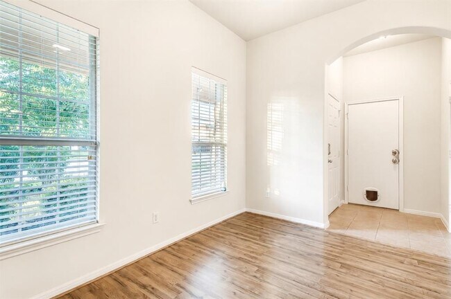 Building Photo - 1180 Arbor Knot Dr