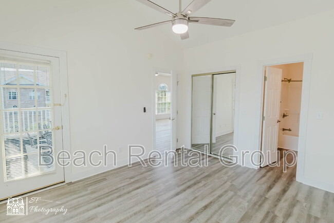 Building Photo - 4191 Hibiscus Dr