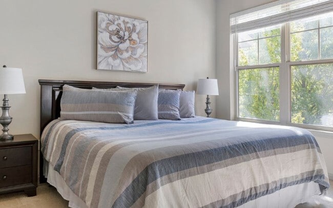 Building Photo - 1100 Ashwood Pkwy