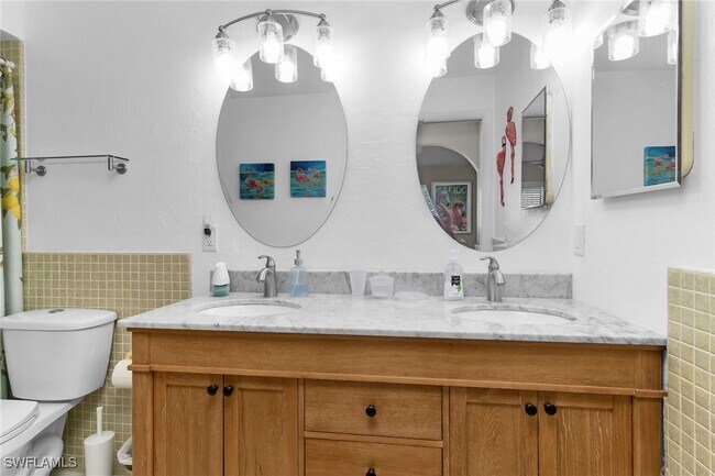 Building Photo - 1337 Wisconsin Dr