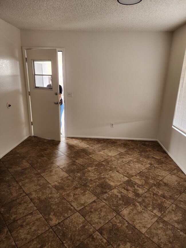 Dining Room - 1757 W 27th Ln