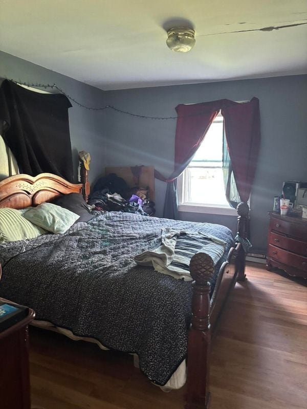 Building Photo - 305-305 8th St