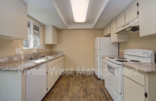 Building Photo - 1623 Ash St