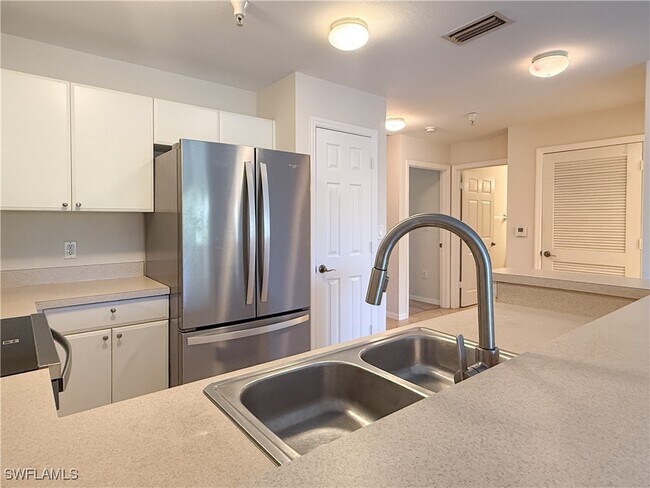 Building Photo - 4500 Botanical Pl Cir