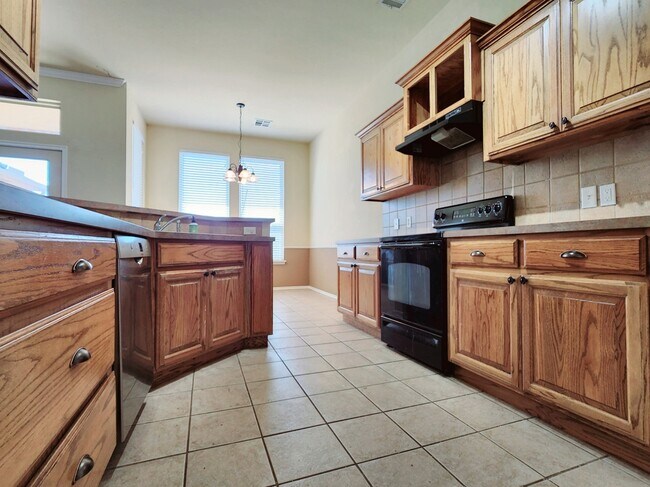 Building Photo - 18001 Montoro Way