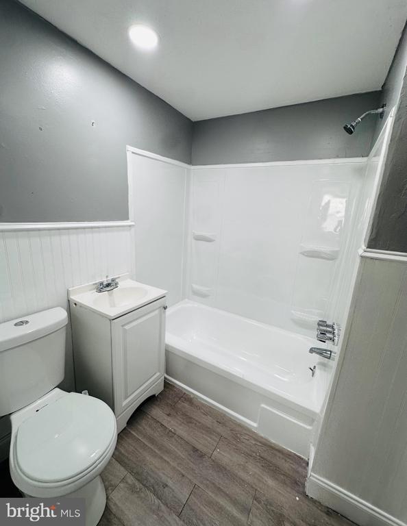 Building Photo - 7130 Clinton Rd