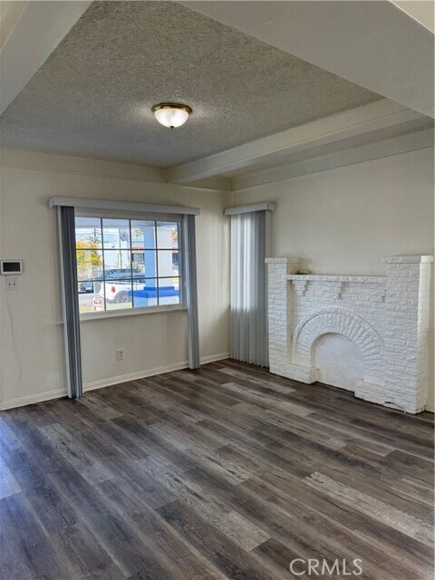 Building Photo - 1538 W 51st Pl