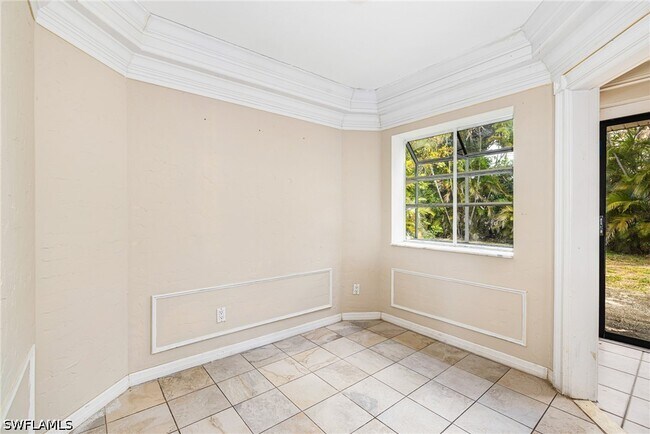Building Photo - 1505 SE 36th St