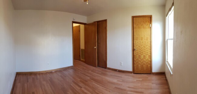 Primary Photo - 1702 N King St