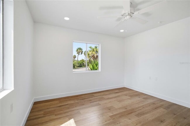 Building Photo - 765 John Ringling Blvd