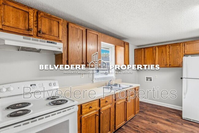 Building Photo - 110 S Raleigh St