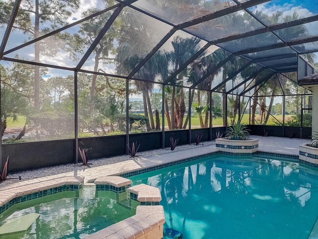 Building Photo - 8060 Kiawah Trce