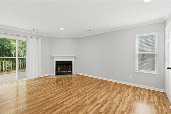 Building Photo - 3447 Kingswood Run