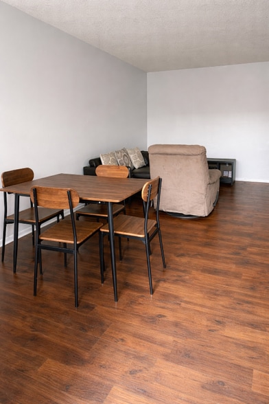 Building Photo - 5741 SW 36th Ct