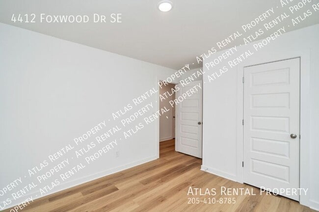 Building Photo - 4412 Foxwood Dr SE