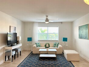 Building Photo - 619 Orton Ave