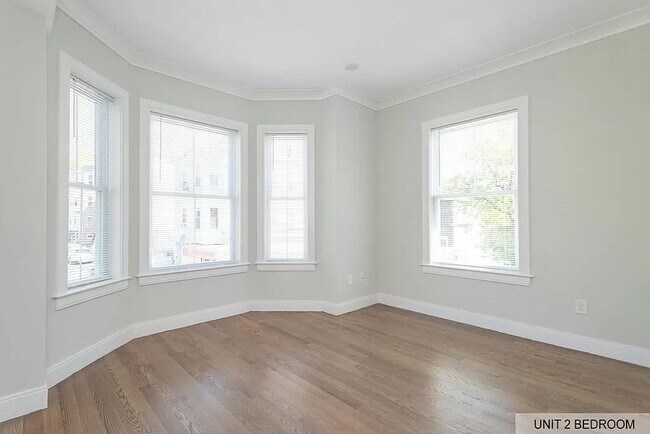 Building Photo - 68 Day St