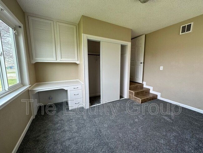 Building Photo - 600 N Dickran Dr