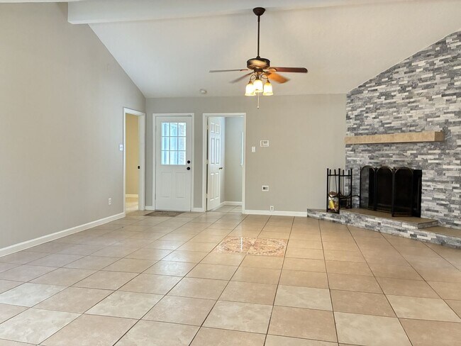 Building Photo - 4211 Autumn Meadow Dr