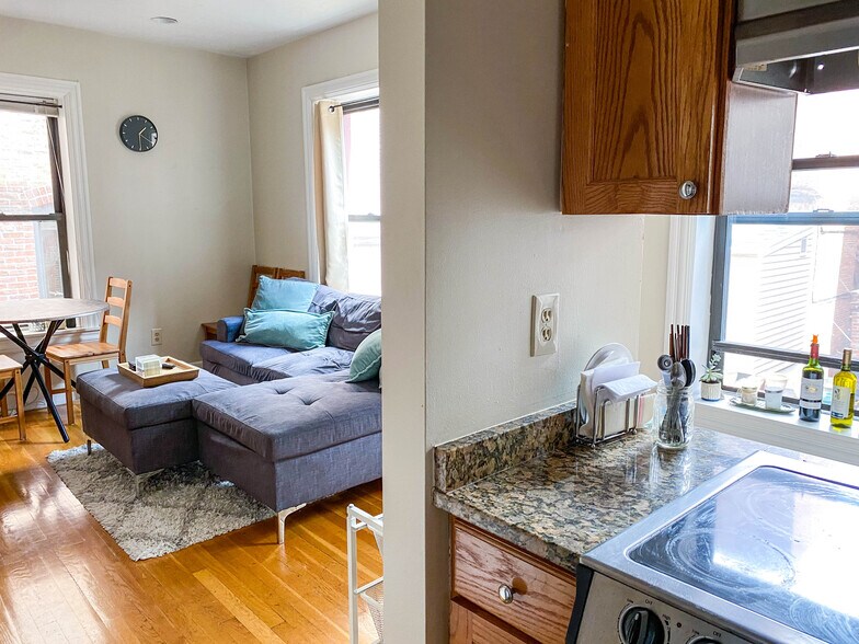 Building Photo - 35 Sheafe St