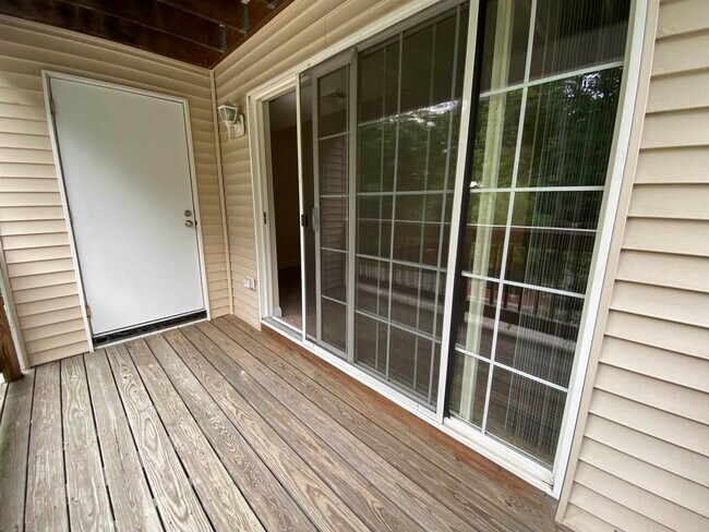 Building Photo - 99 S Mammoth Rd