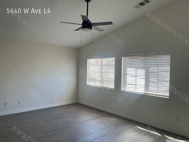 Building Photo - 5640 W Ave L4
