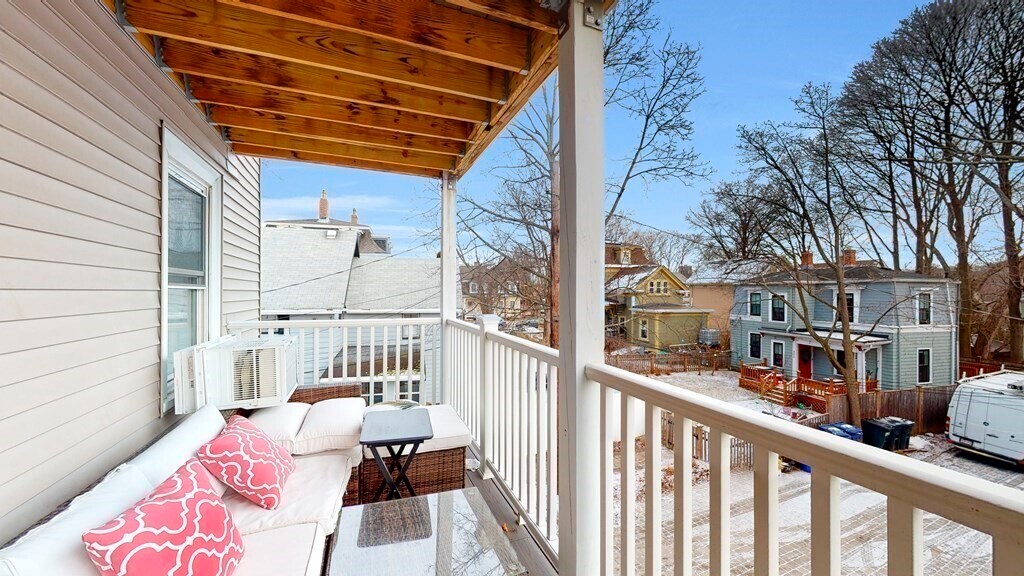 Building Photo - 304 Lamartine St