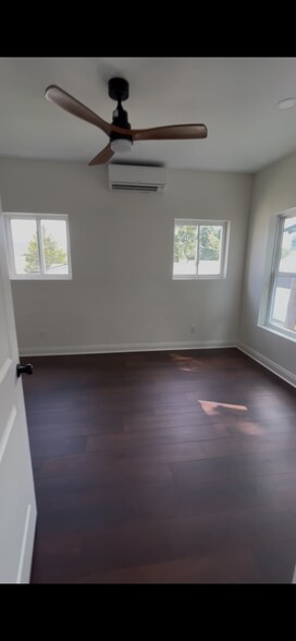 Bedroom space - 2133 Napoleon St