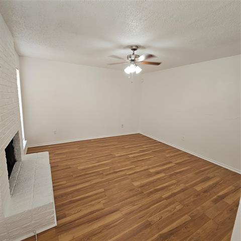 Building Photo - 1400 Darr St