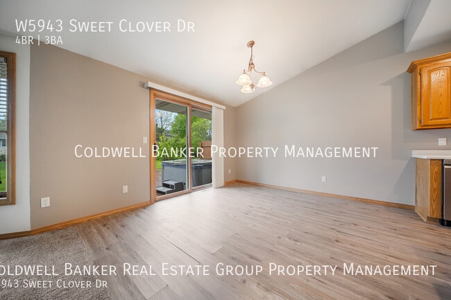 Building Photo - W5943 Sweet Clover Dr