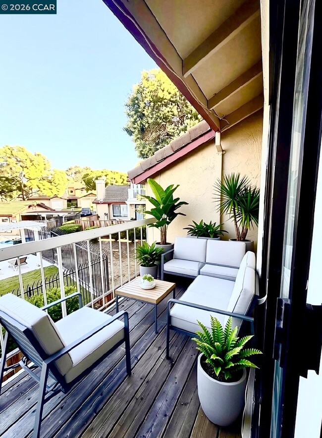 Building Photo - 3092 Peppermill Cir