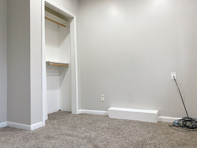 Building Photo - 4420 N 48th St