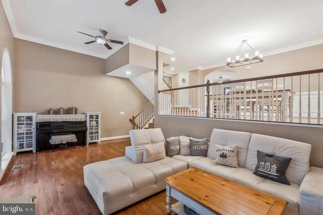 Building Photo - 4541 Monmouth St