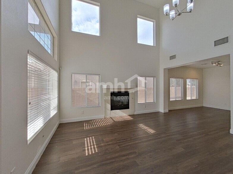 Building Photo - 2974 E Gables Vale Ct