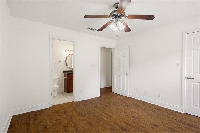 Building Photo - 6212 Santa Fe Pkwy
