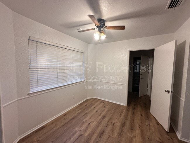 Building Photo - 1818 Andover Dr