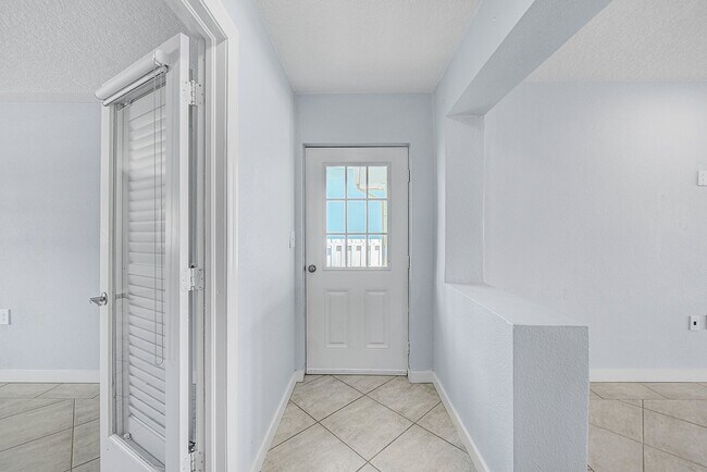 Building Photo - $500 Move-In Special – Limited Time!