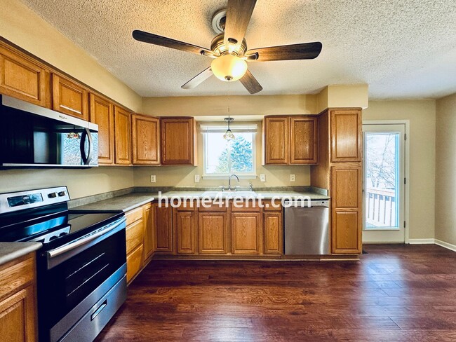 Building Photo - Beautiful, Split-Level Olathe Home w/ Stainless Steel Appliances and a Finished Basement!