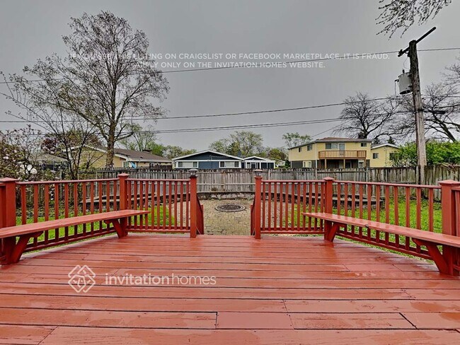 Building Photo - 21 Julie Dr