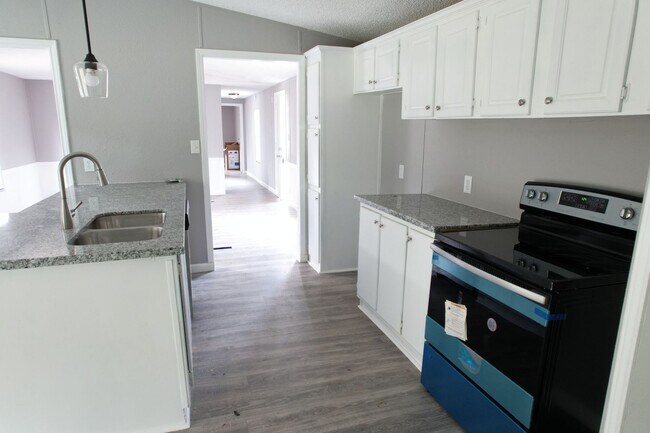 Building Photo - 16428 Jireh Rd