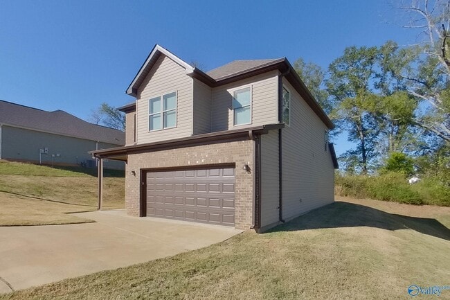 Building Photo - 44 Maple Leaf Dr